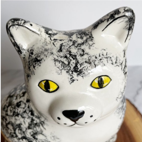Cat White and Black Spongware Speckled Farmhouse Ceramic Cat - Picture 3 of 10